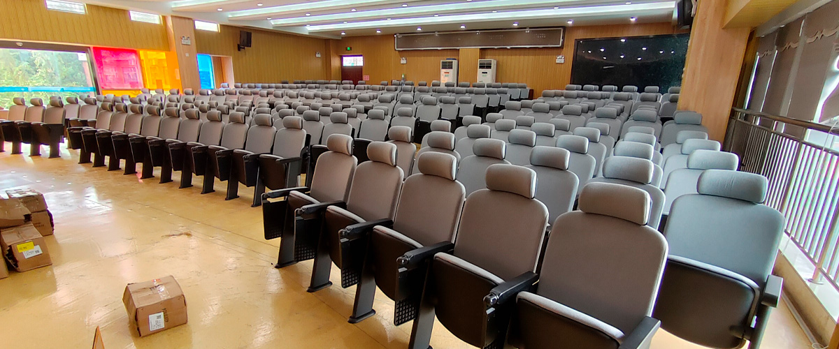 溫州市龍灣外國(guó)語小學(xué)